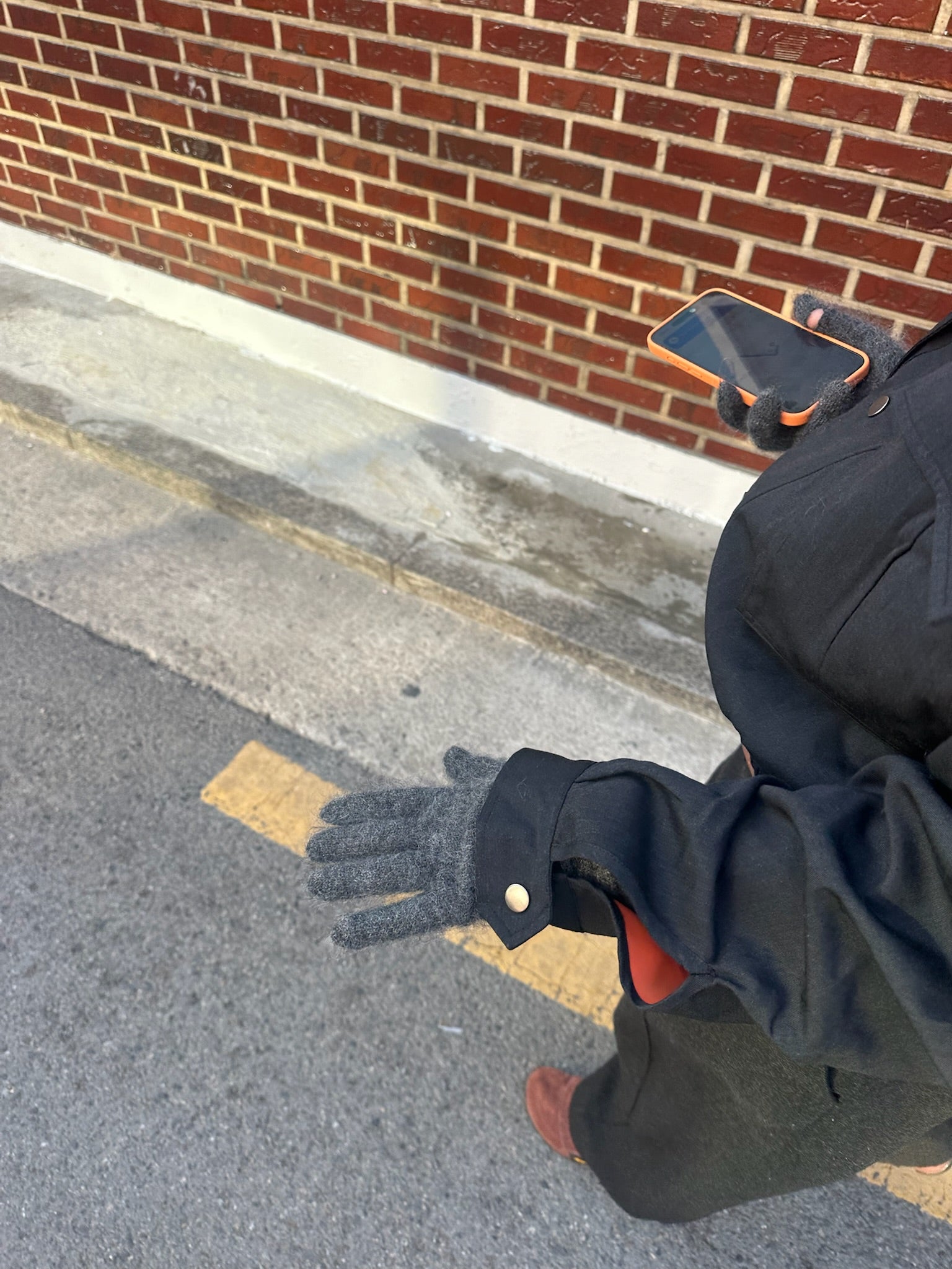 Preorder: Meg Glove