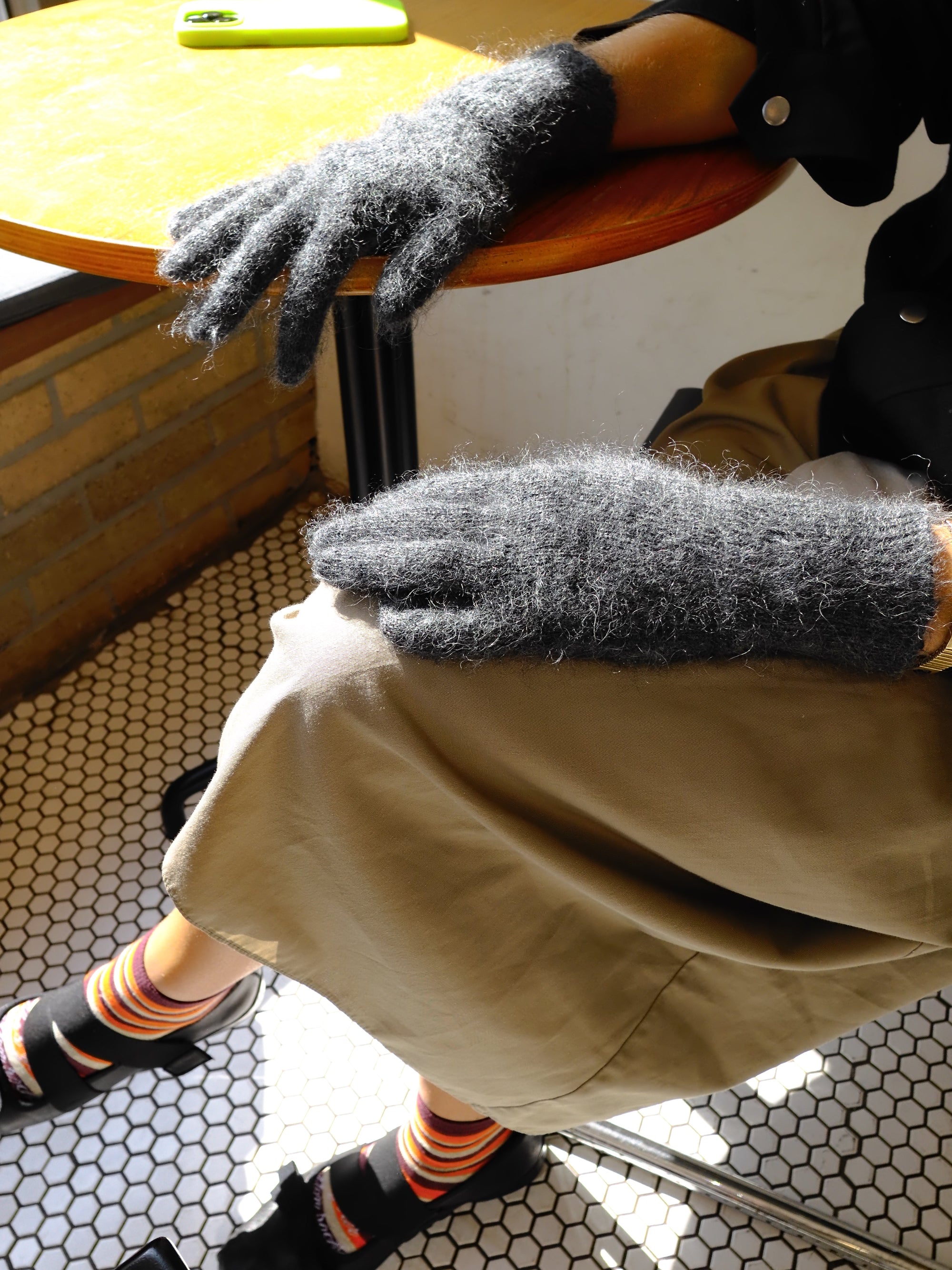 Preorder: Meg Glove